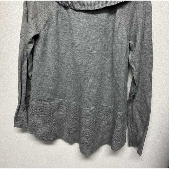 Cyrus Cowl-neck gray sweater size M - Picture 3 of 5